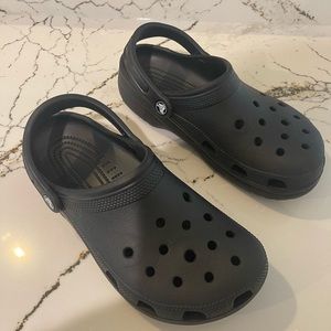 EXCELLENT Condition Black Crocs